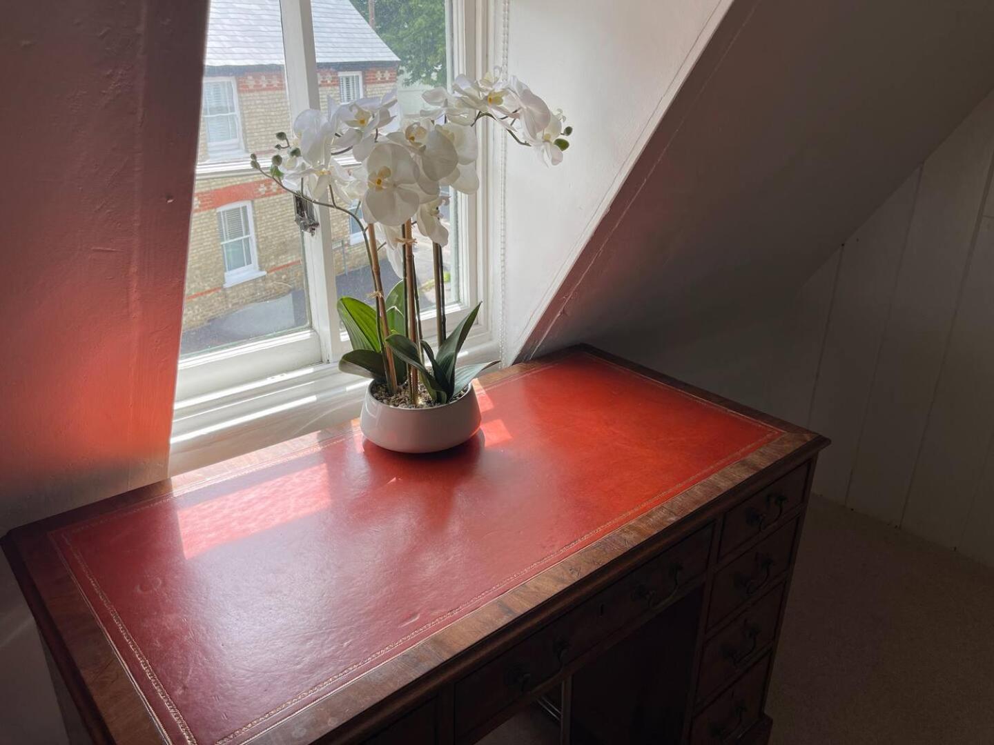 Elegant Oak Beamed House In Pretty Village - Cambridge Homehost Buckden  Bagian luar foto